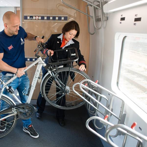 Fahrrad Bahn dpa neu