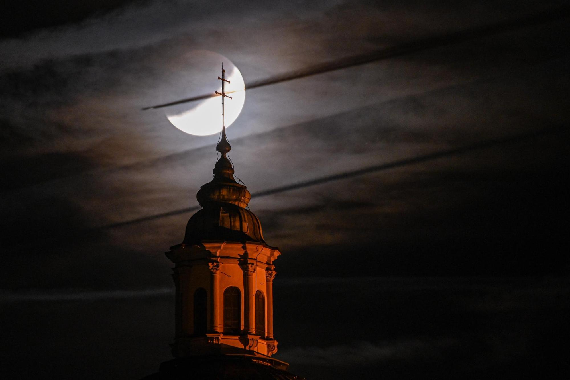 Mondfinsternis dpa neu