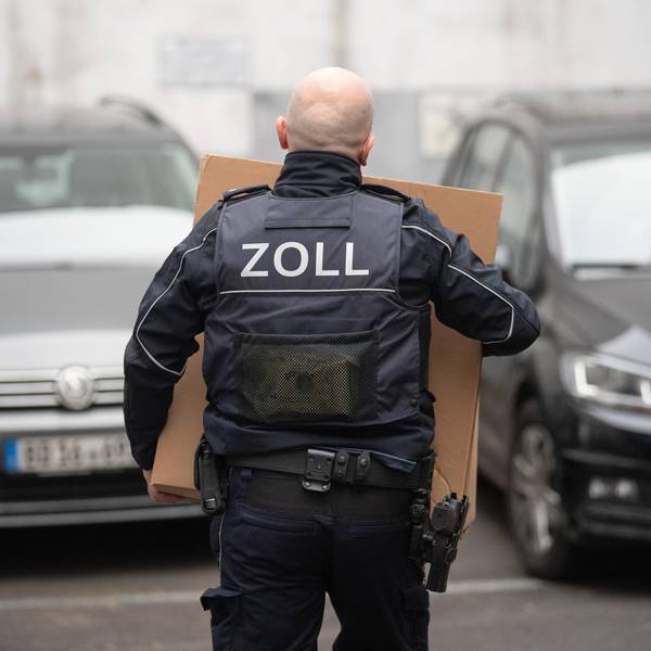 Zoll Symbolbild 180522
