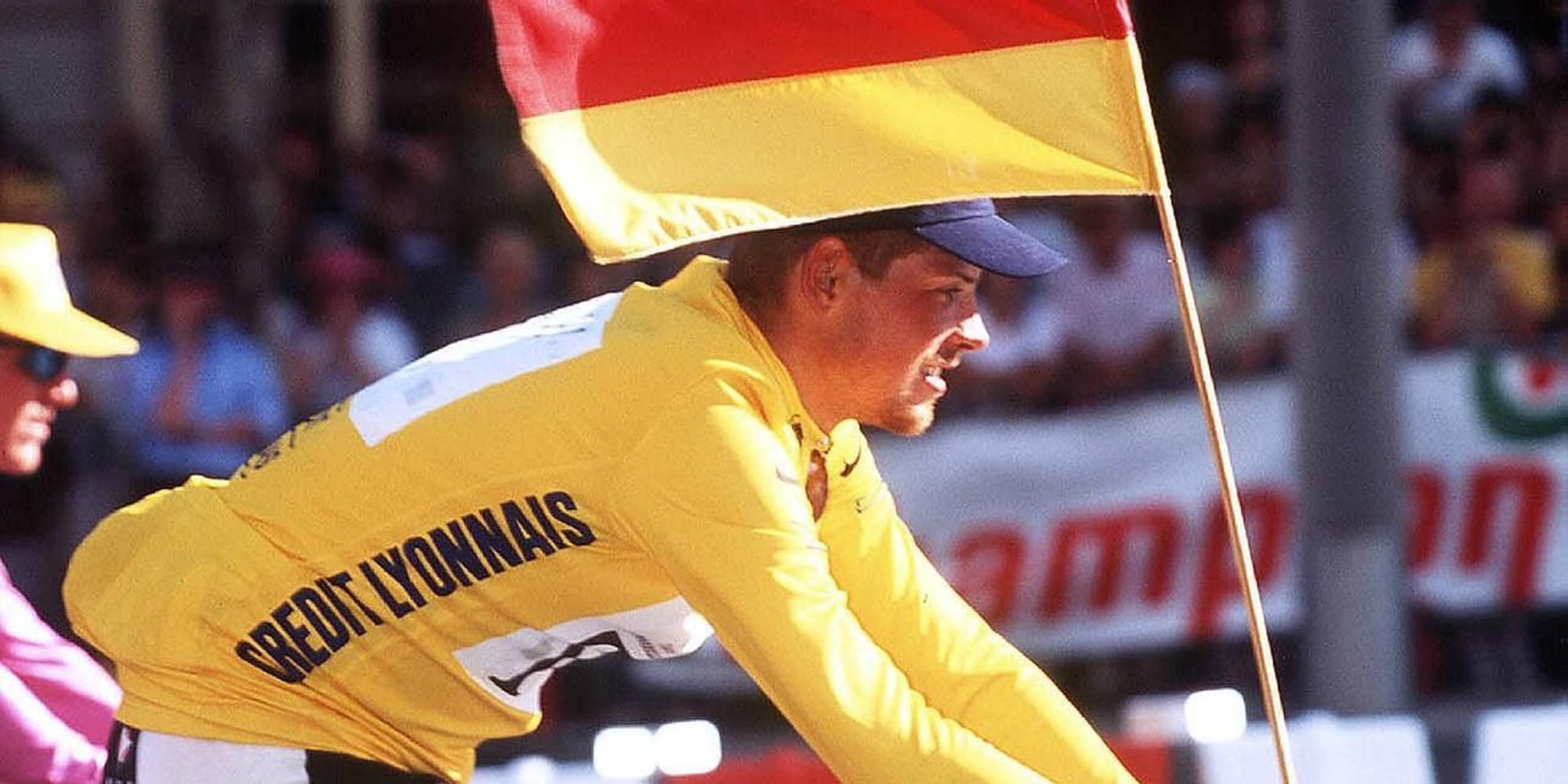 Jan Ullrich mit Fahne