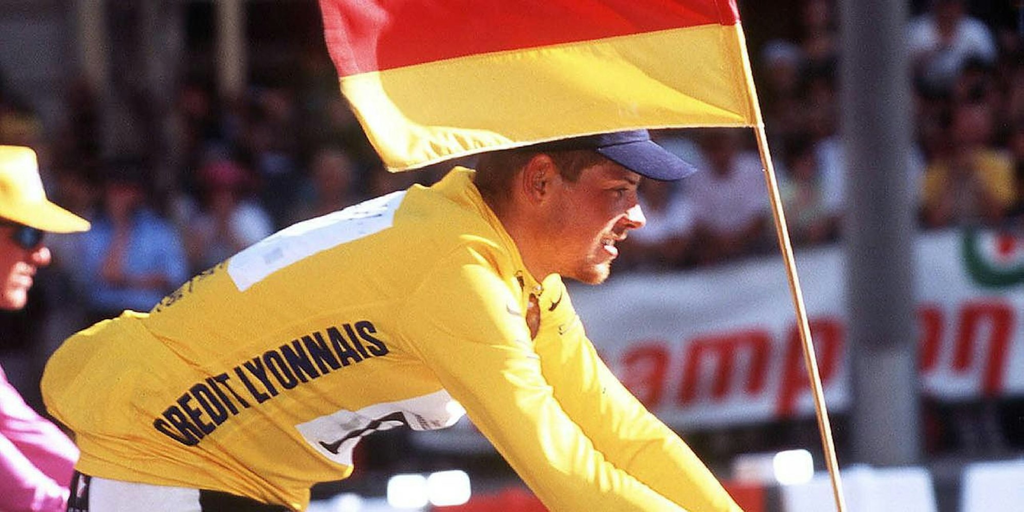 Jan Ullrich mit Fahne