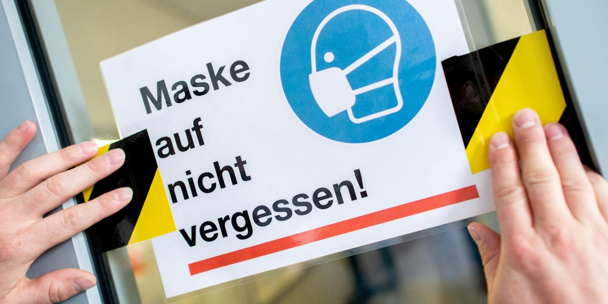 Maskenpflicht Smybol