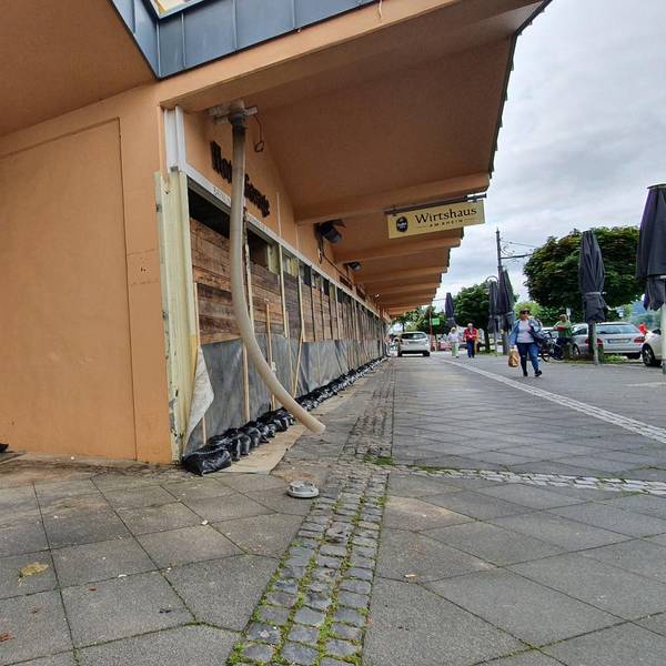 Hochwasser_Rheinallee_Haus