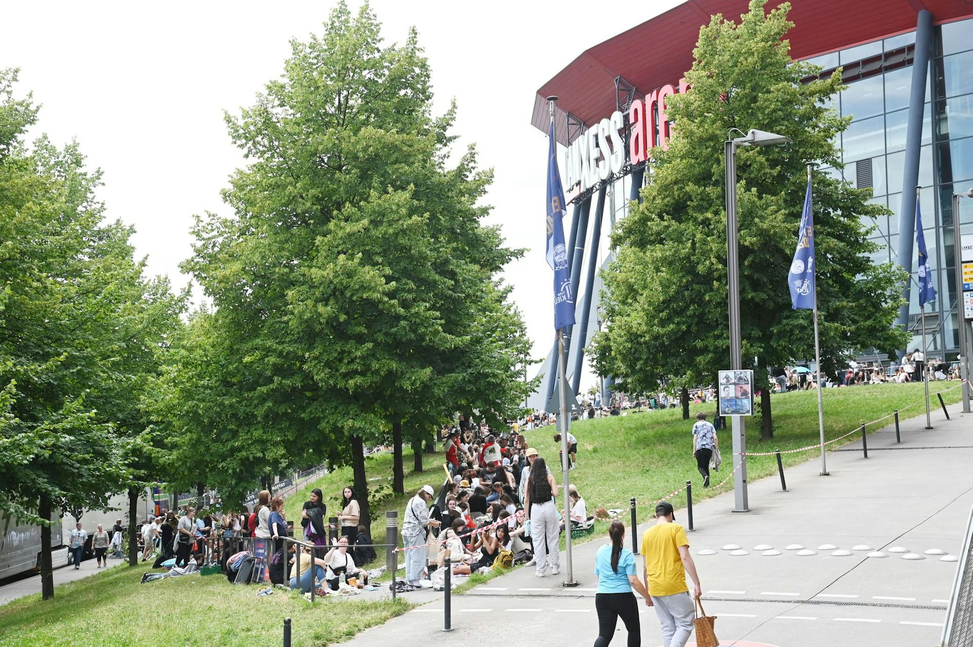 Eilish-Fans Arena 2 SCHWAIGER