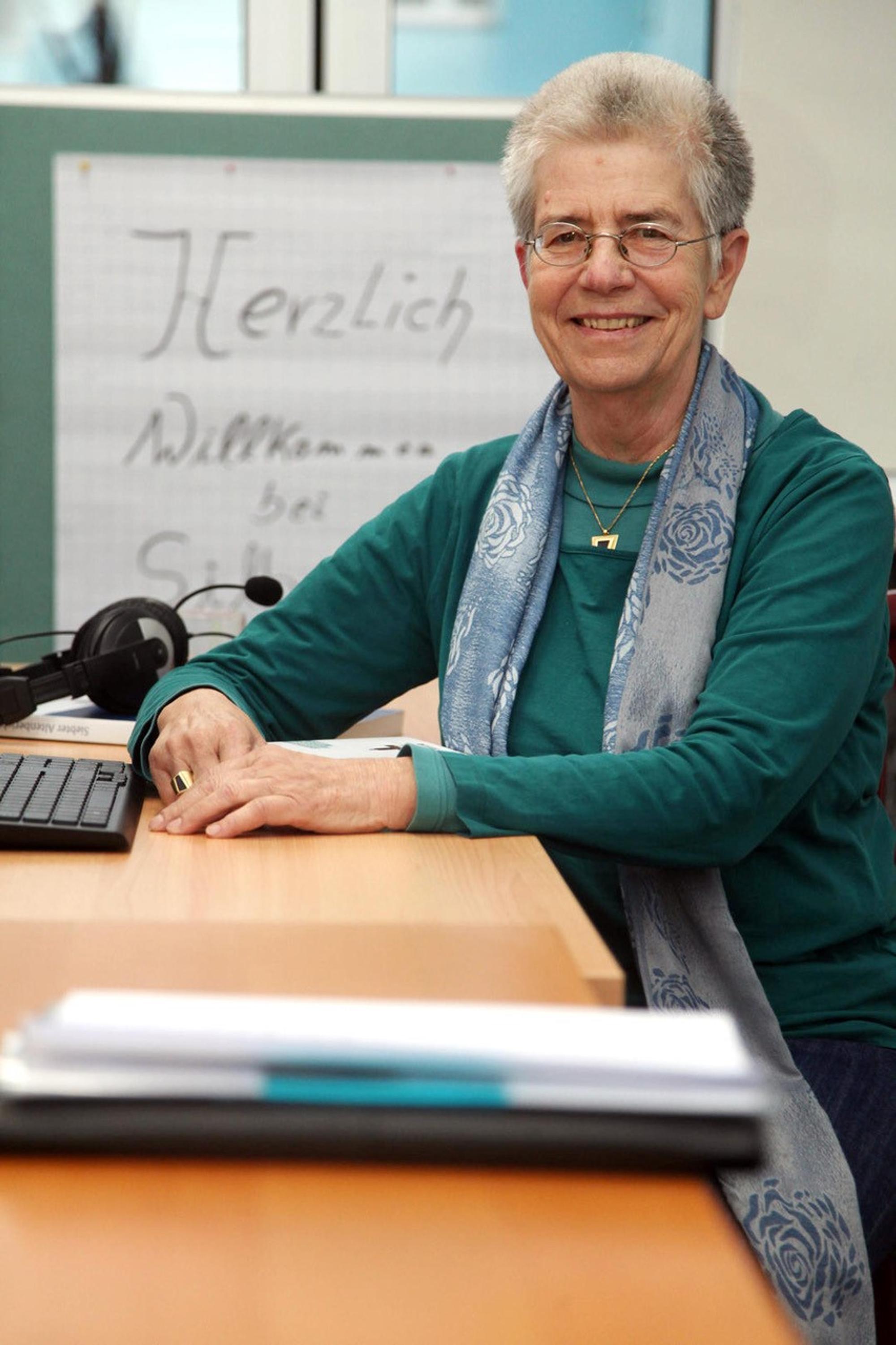 Elke Schilling vom Silbertelefon