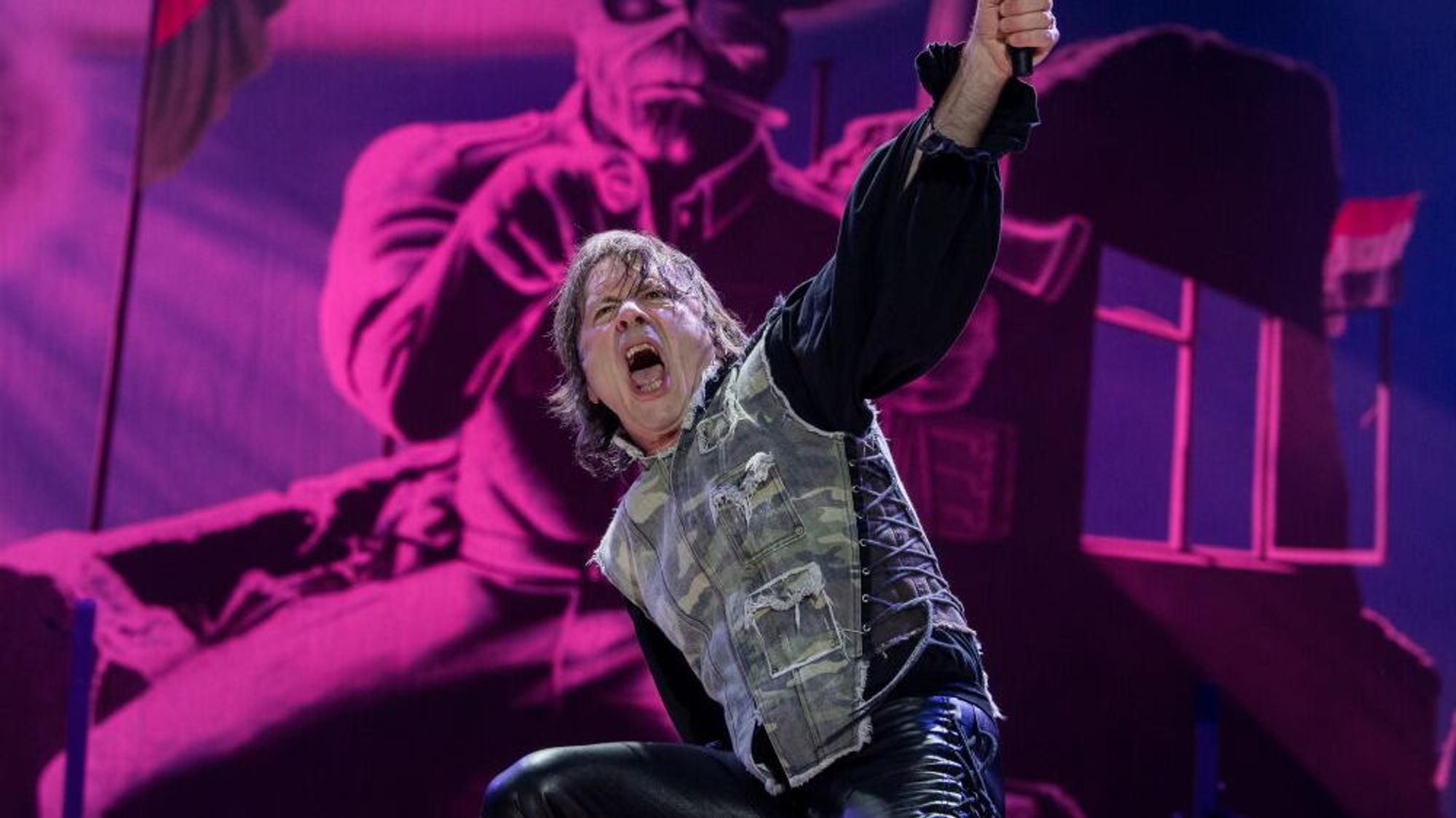 Bruce Dickinson von Iron Maiden