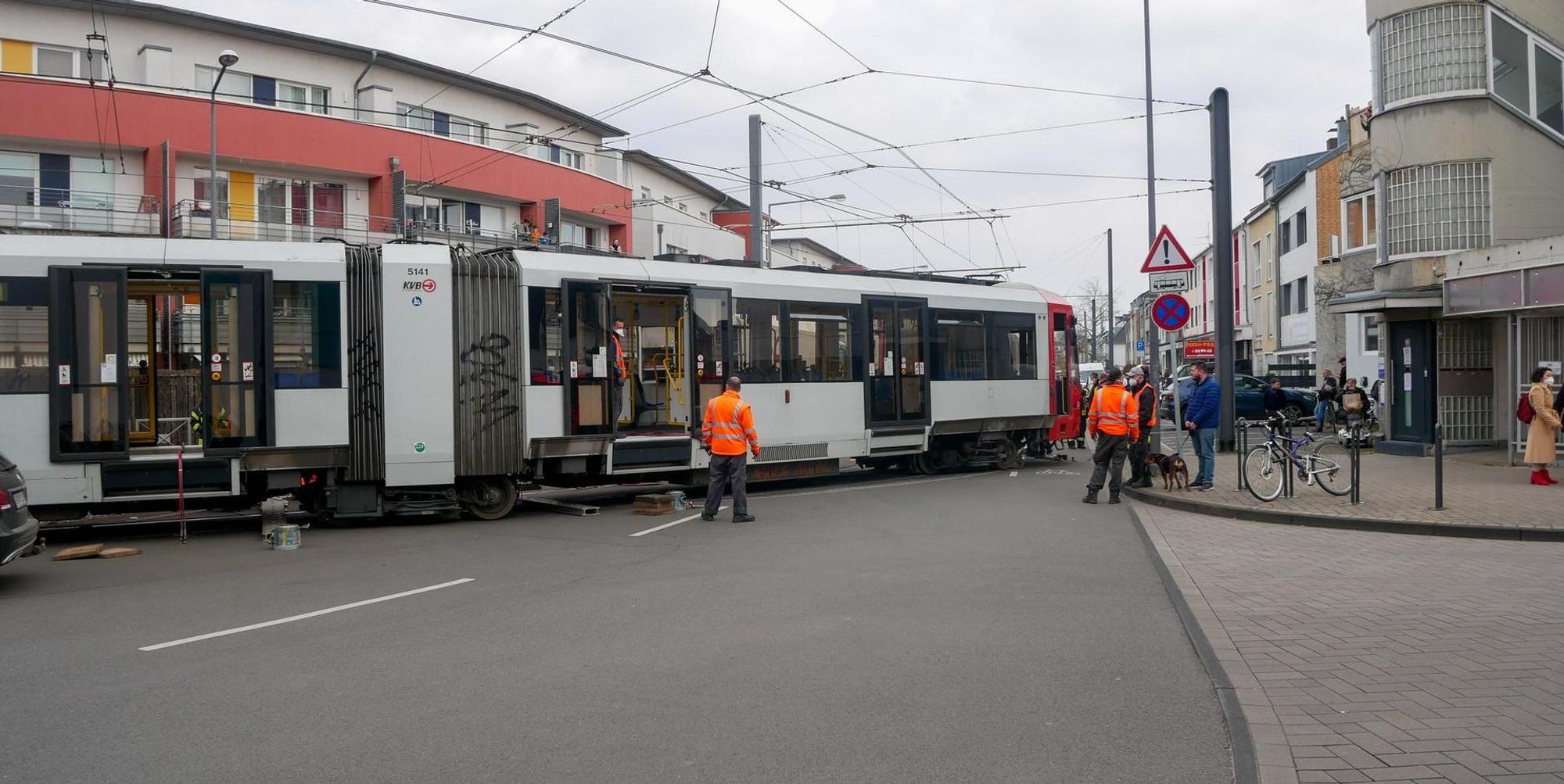 KVb bahn entgleist