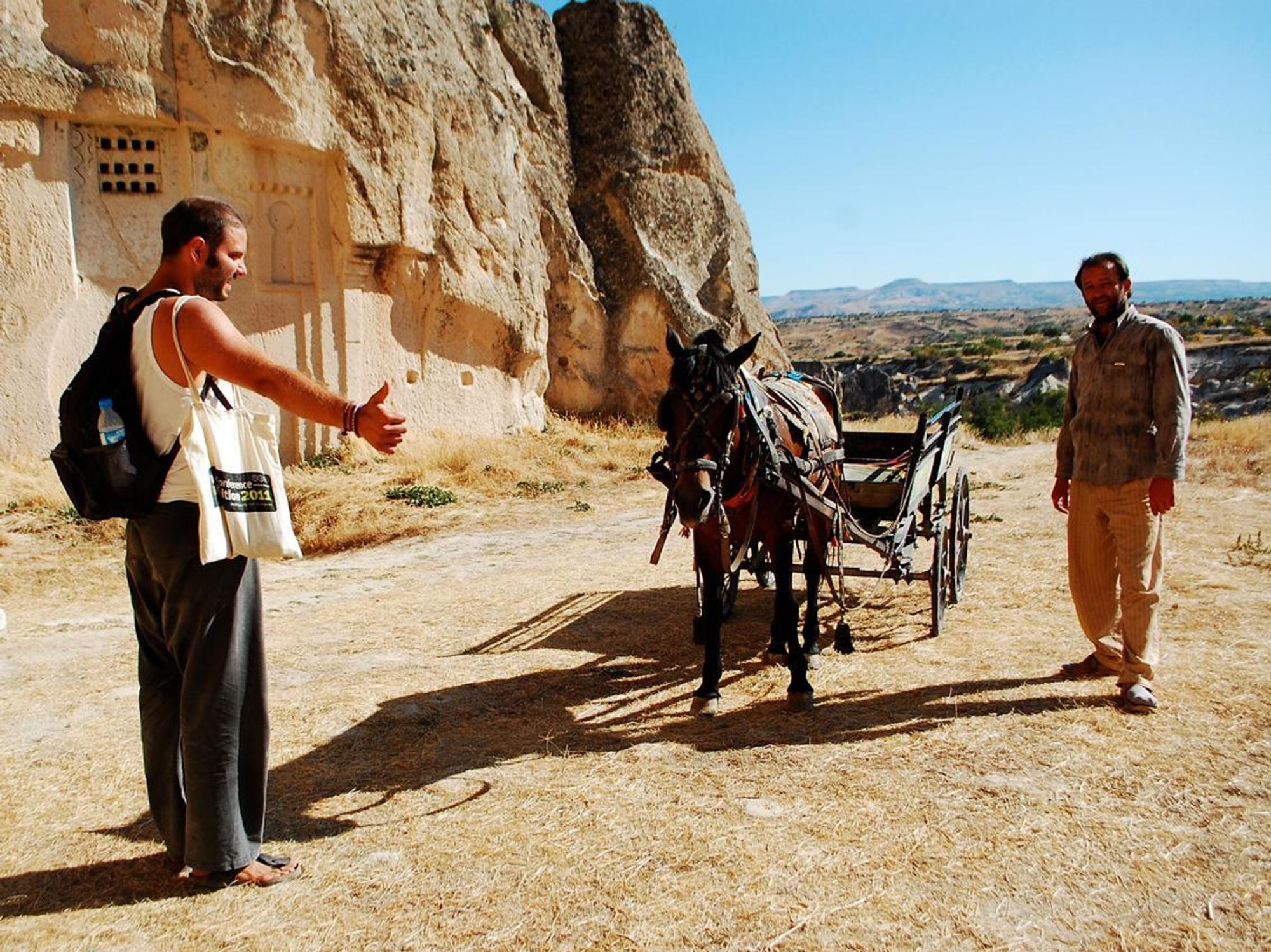 Perko_horse hitchhiking in Turkey