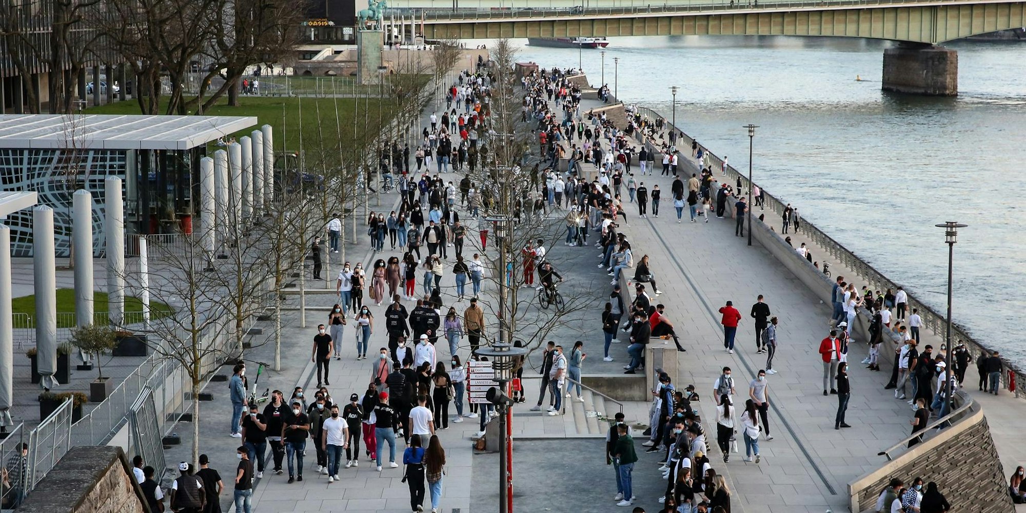 Rheinboulevard vor Schließung