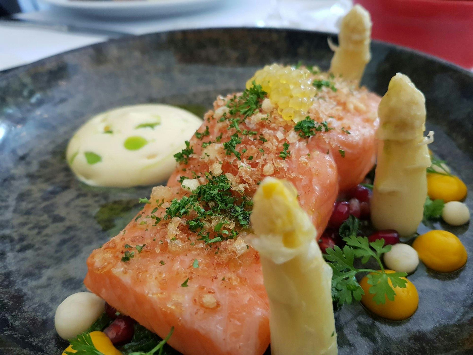 Grubers LAchs Henn