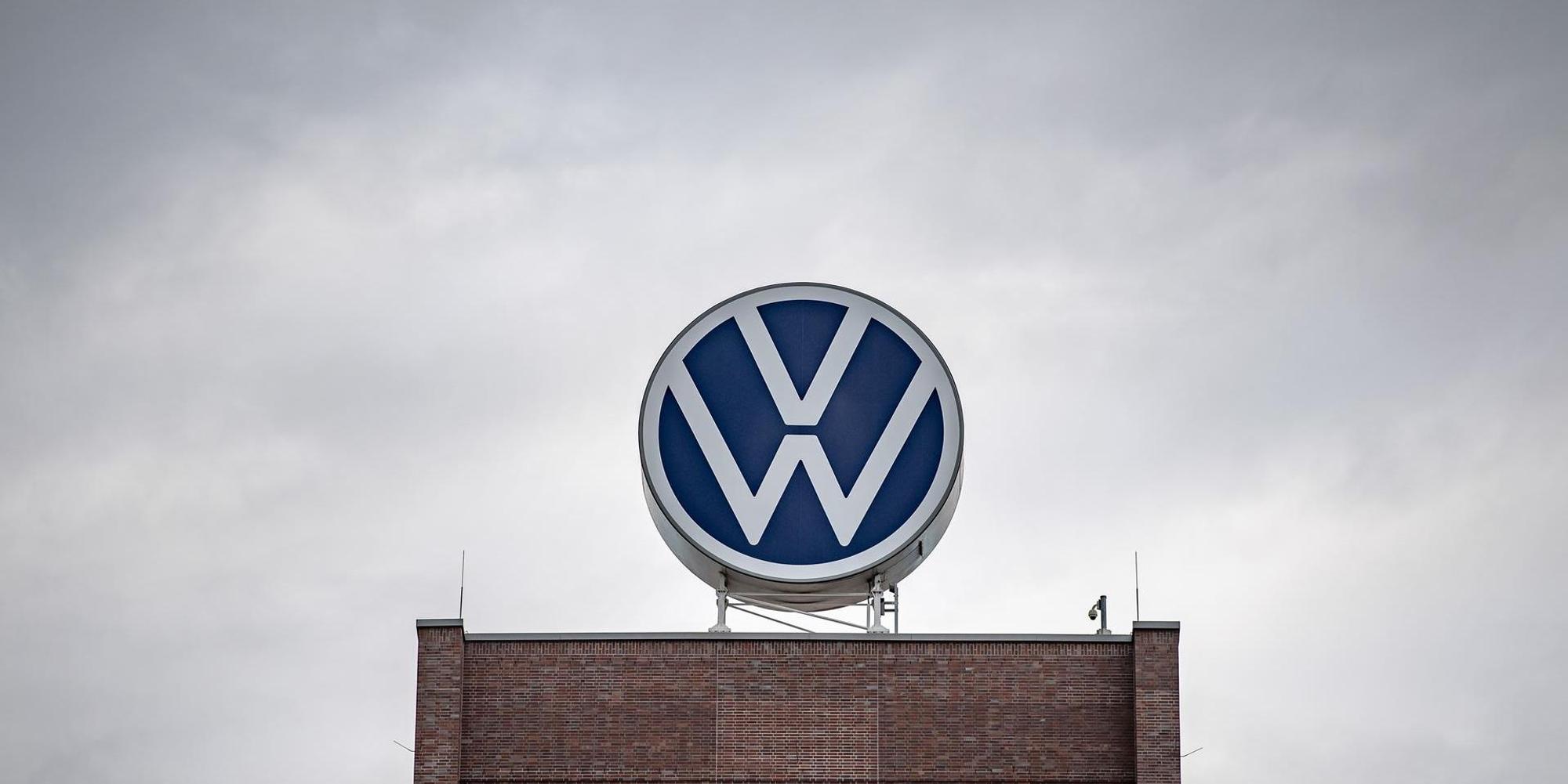 VW Logo dpa