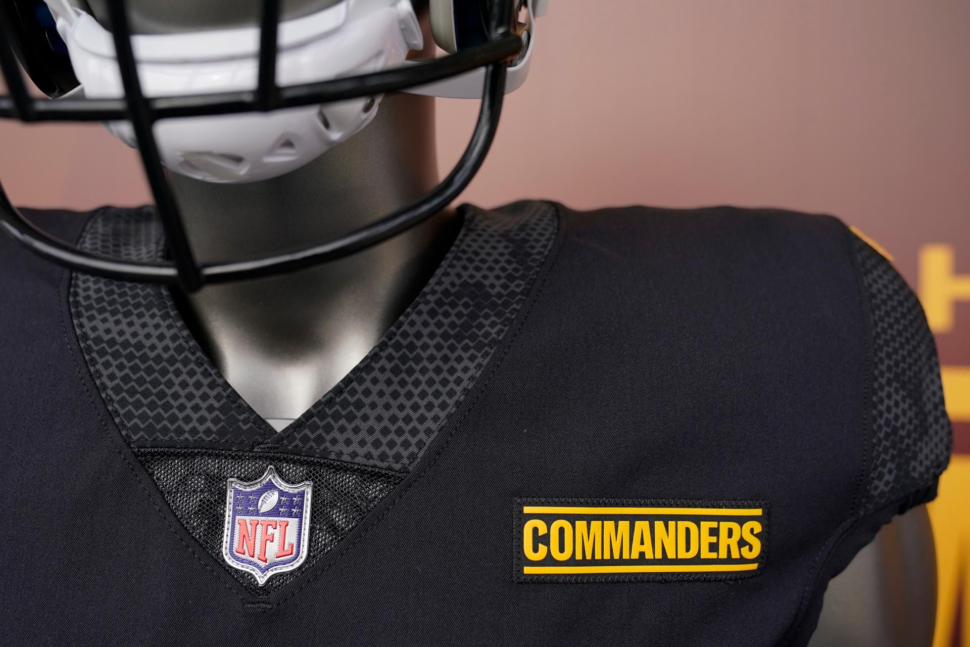 Commanders Symbol