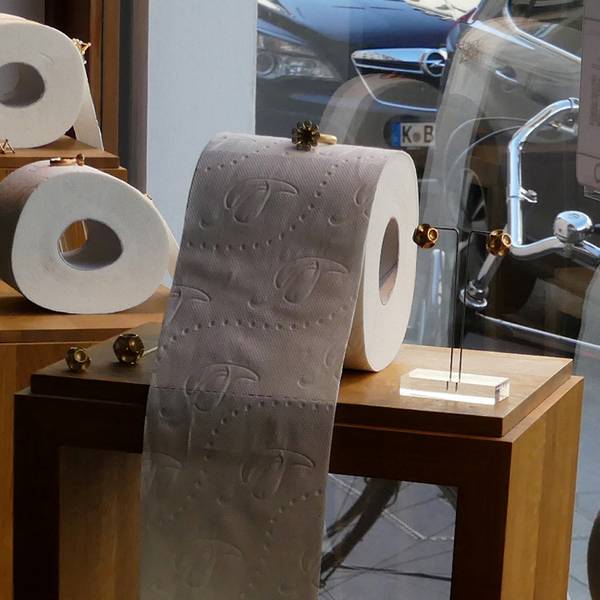 roes-gold-klopapier (1)