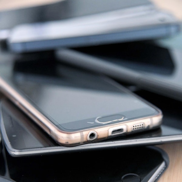 Alte_Smartphones_verkaufen