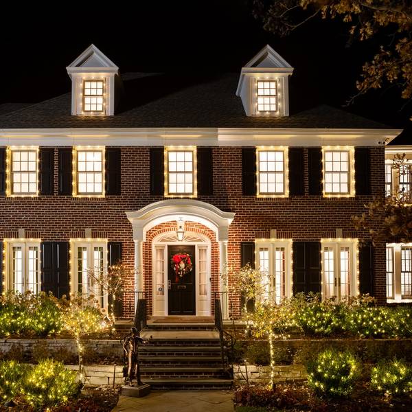 Home-Alone-Airbnb-01-Exterior-Credit-Sarah-Crowley