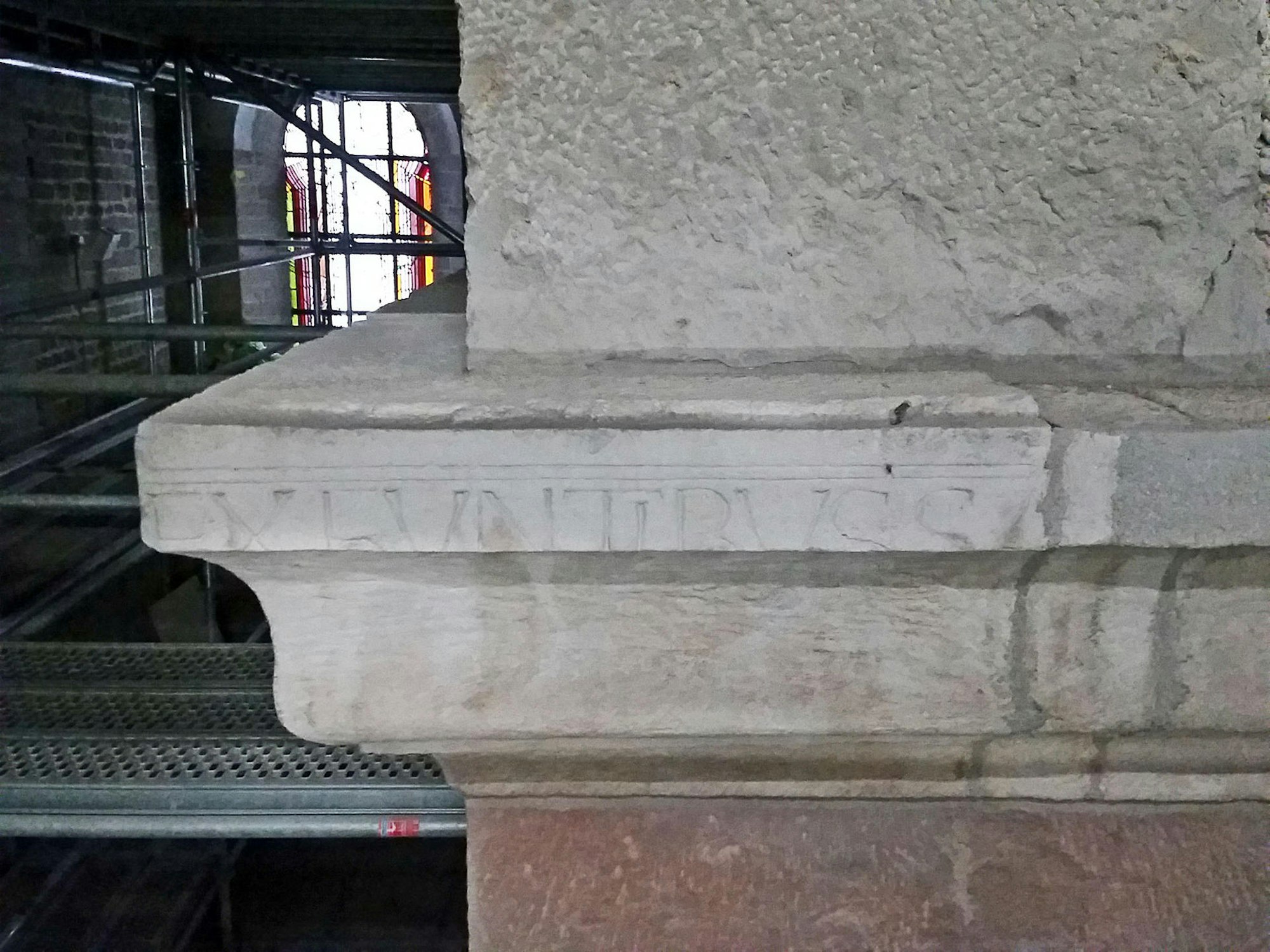 St. Pantaleon Konsole Inschrift