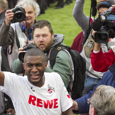 Modeste Tränenjubel