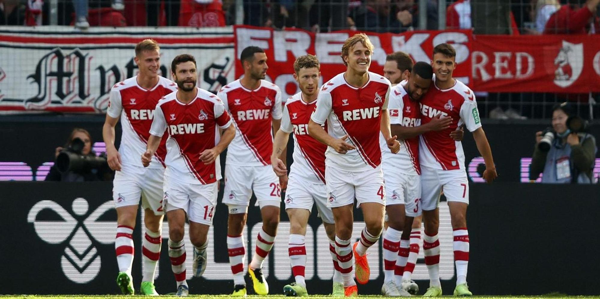 FC Spieler Jubel 011022