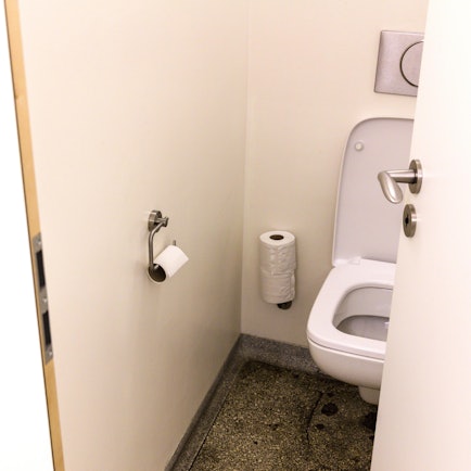 Öffentliche Toilette_imago