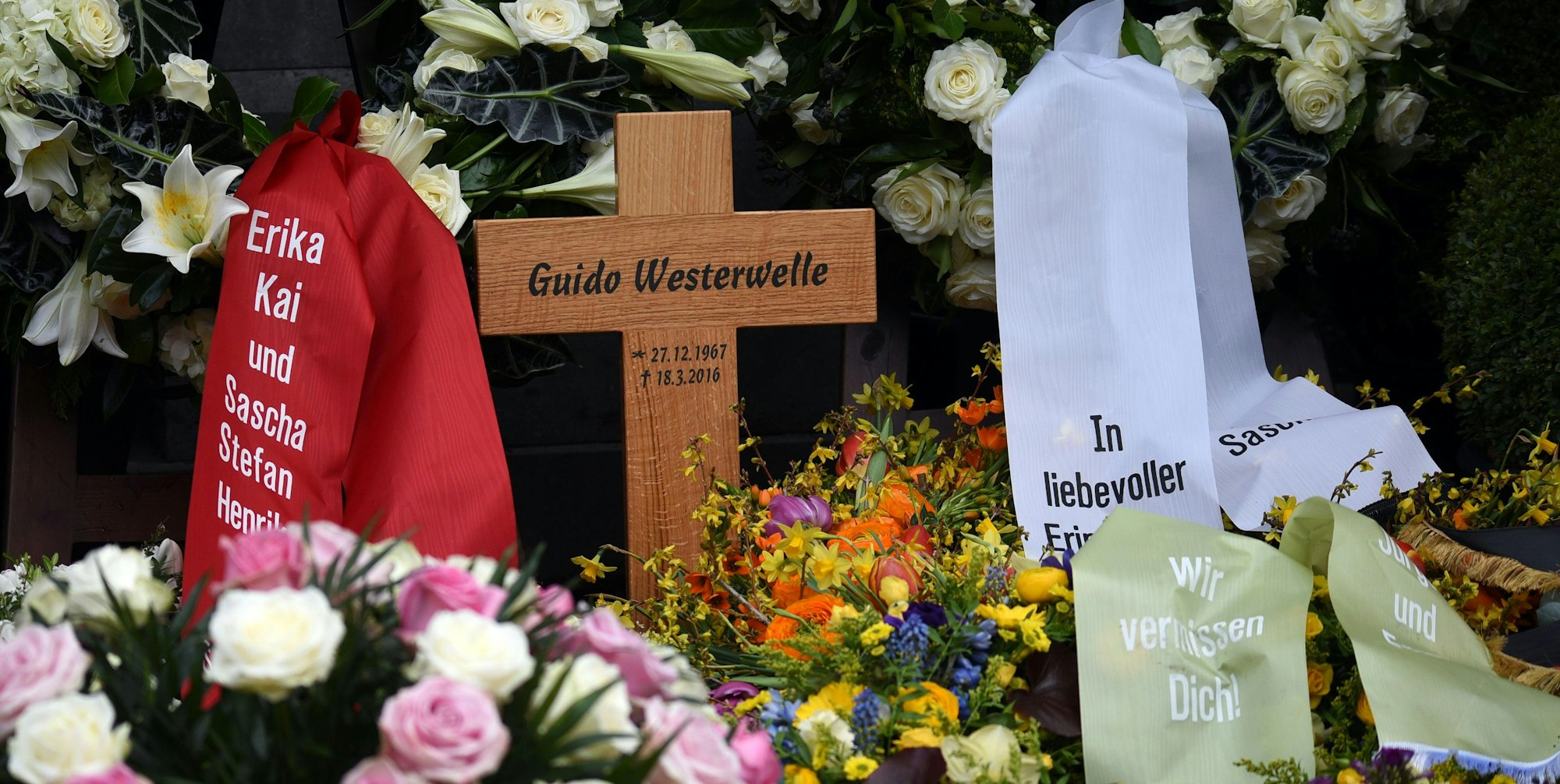 Westerwelle Kreuz Fauxpas 020416