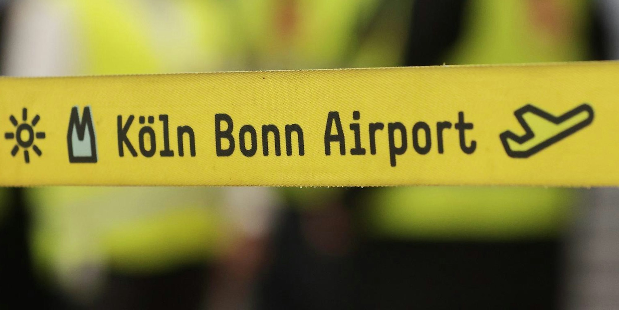 Flughafen Flatterband 120322