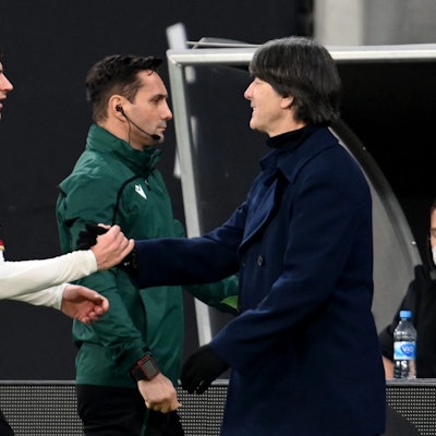 DFA95A36-3C1D-4225-9BAC-1D5C31CB28B8