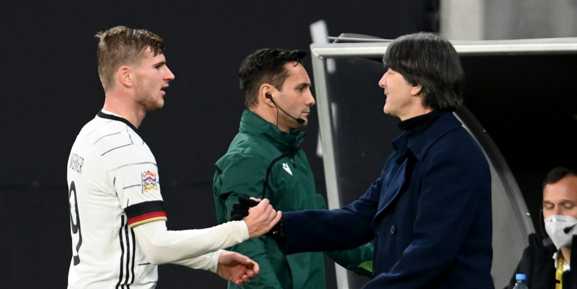 DFA95A36-3C1D-4225-9BAC-1D5C31CB28B8