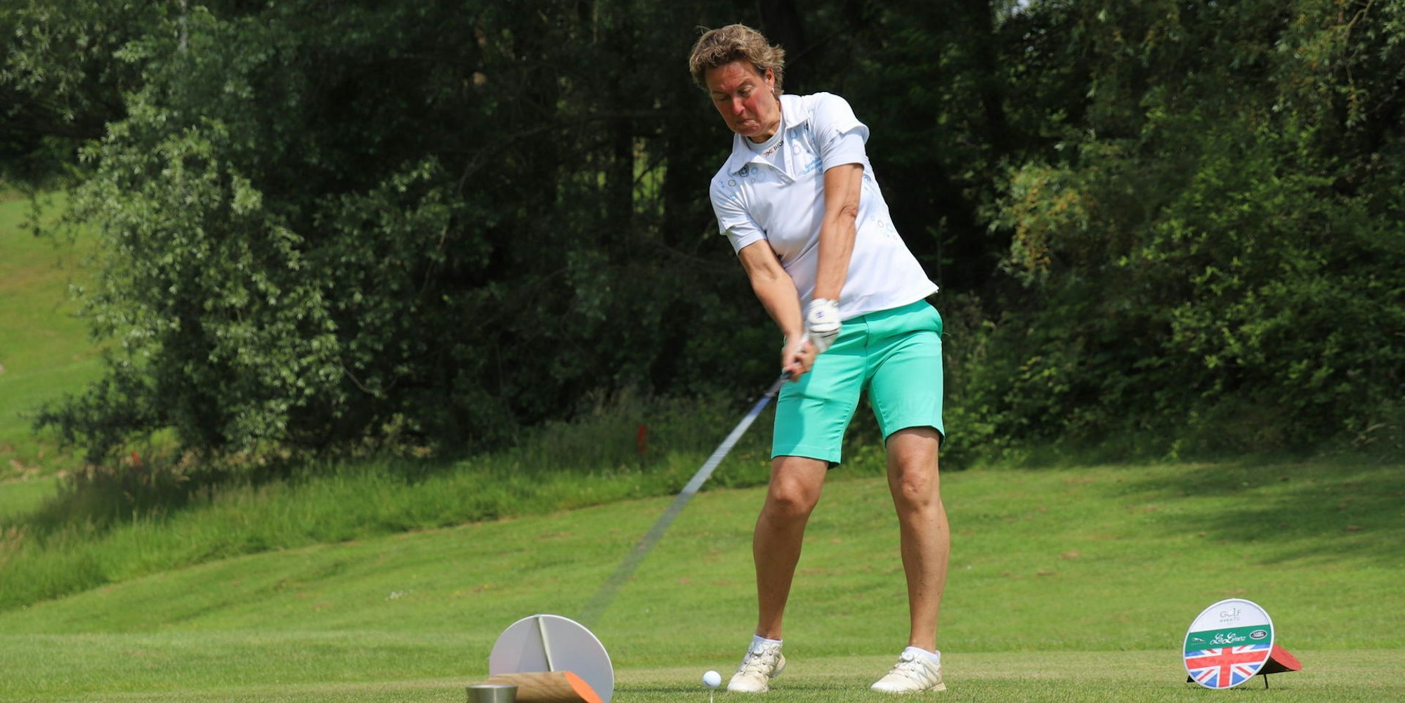 FDCA861A-5132-4D16-8D12-34A5A3DC6FFE