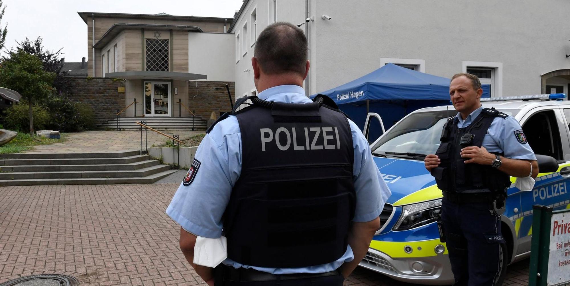 Polizisten Synagoge Hagen