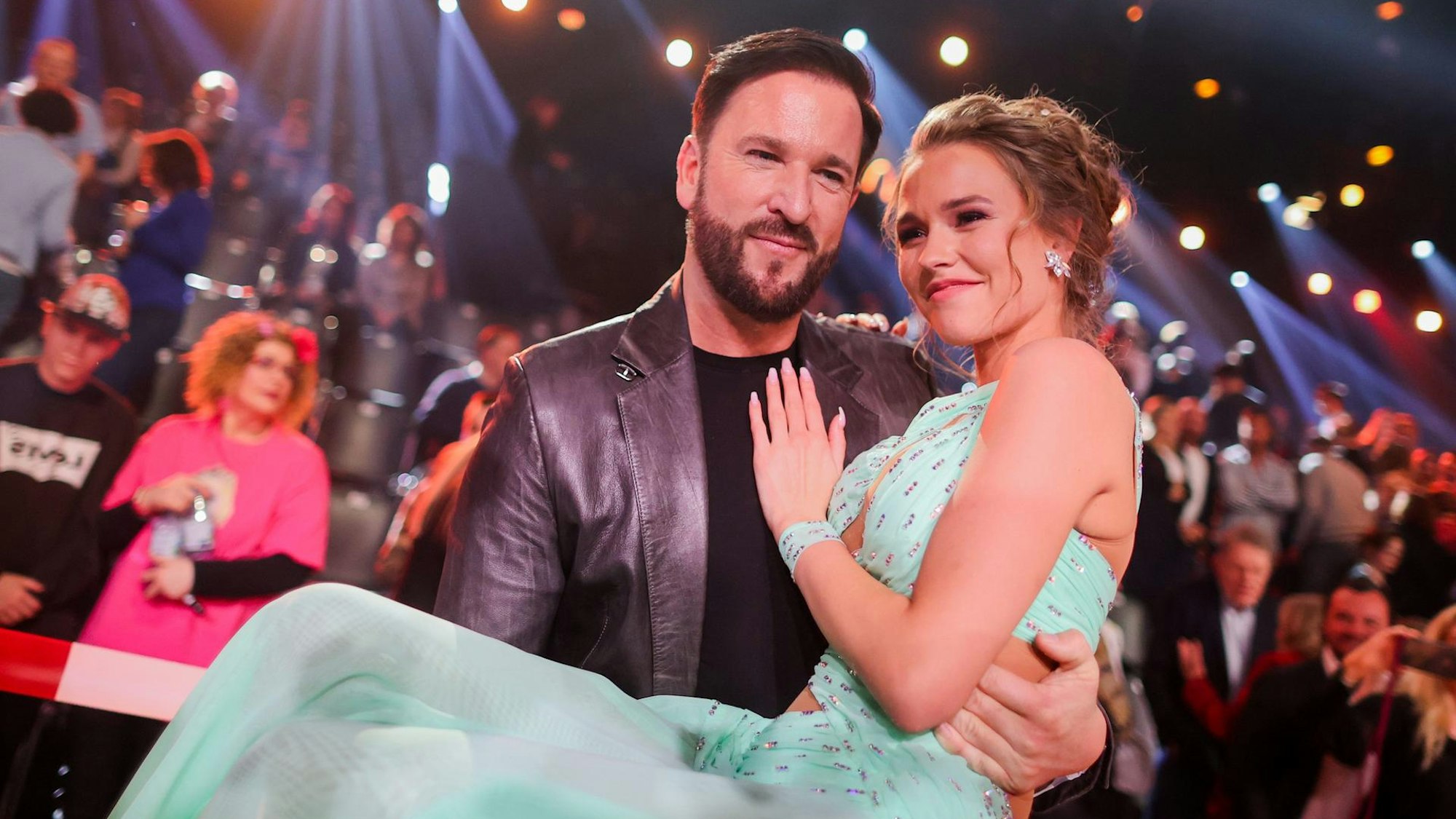 Michael Wendler und Laura Müller in einer TV-Show.