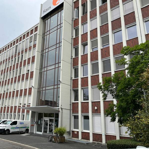 LEV-Biofrontera-Zentrale