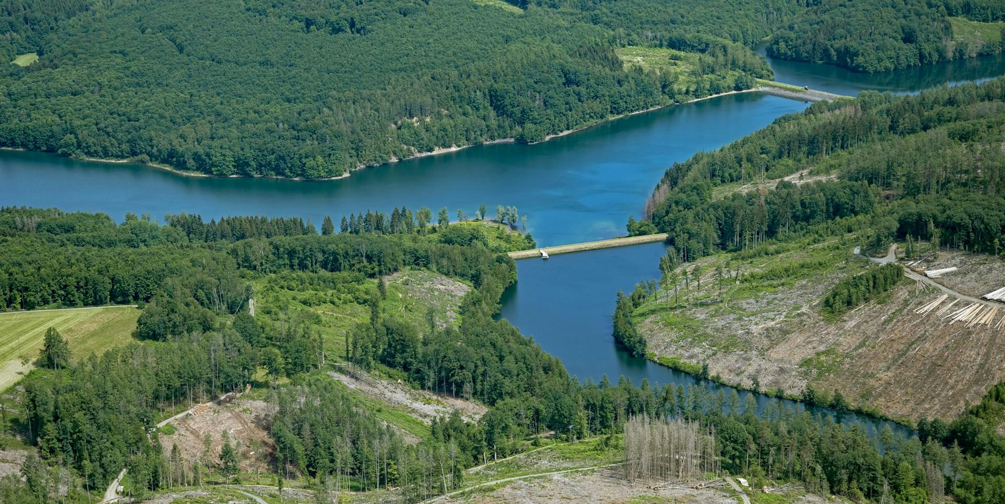 Die Wiehltalsperre in Vogelperspektive