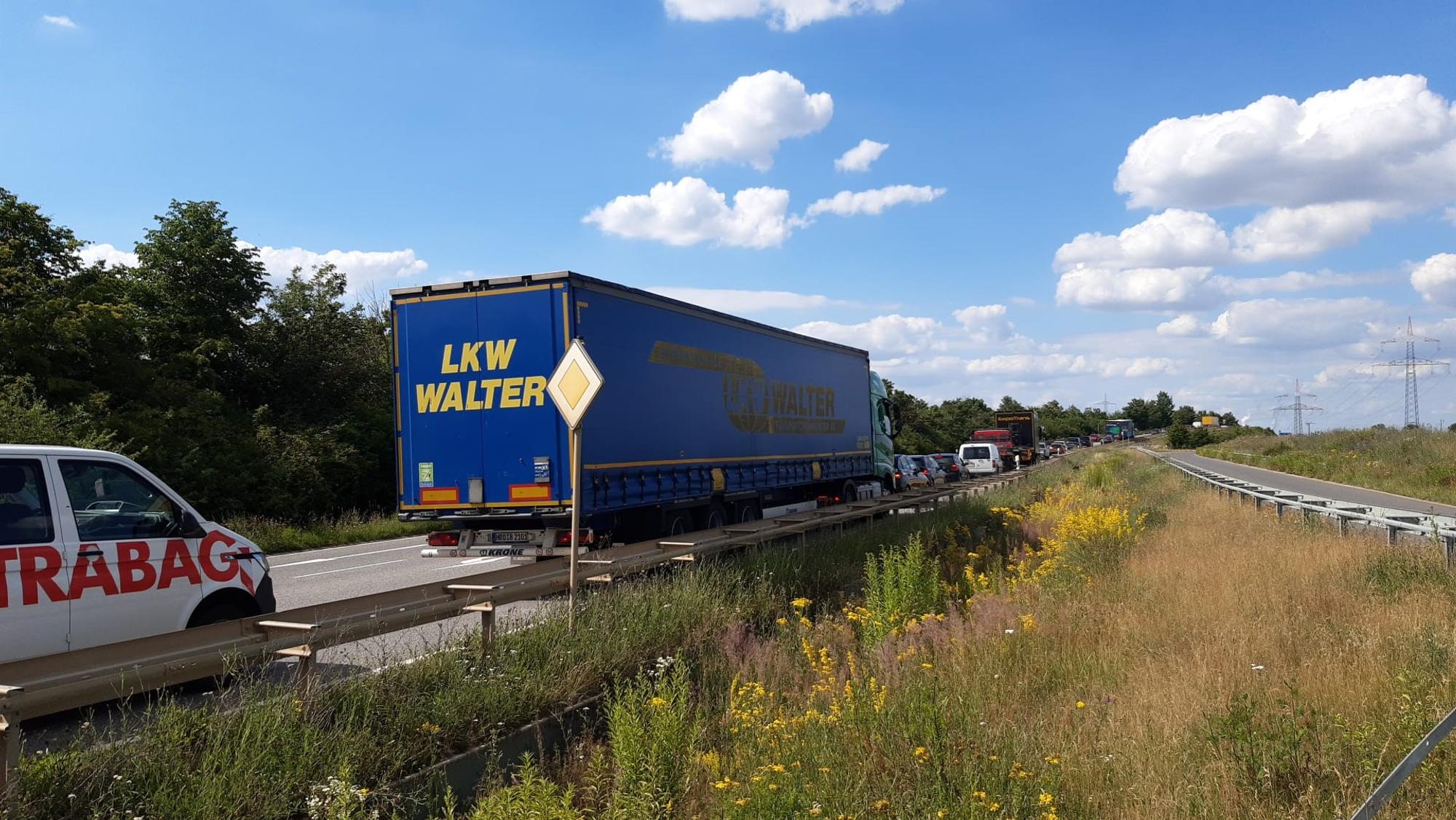 20220704-wm-kerp-stau-b-477-anschlussstelle-elsdorf