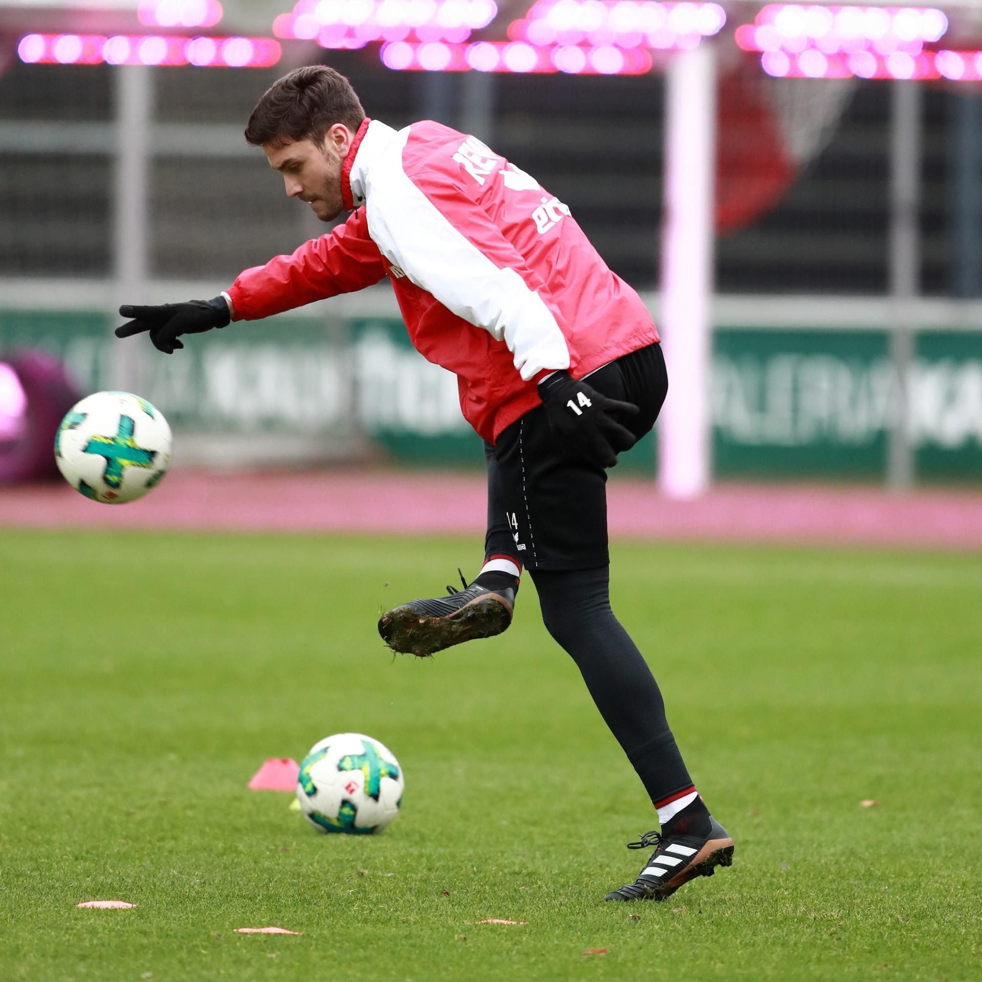 Jonas_Hector_Training (1)