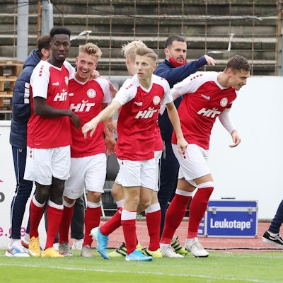 B8CF43B5-33CD-46F1-8EA7-01AE7337B6A8