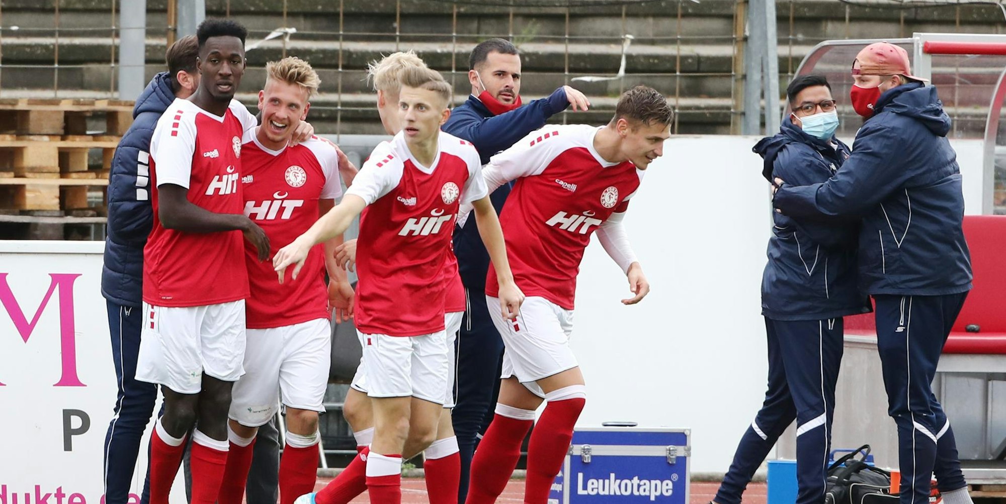 B8CF43B5-33CD-46F1-8EA7-01AE7337B6A8