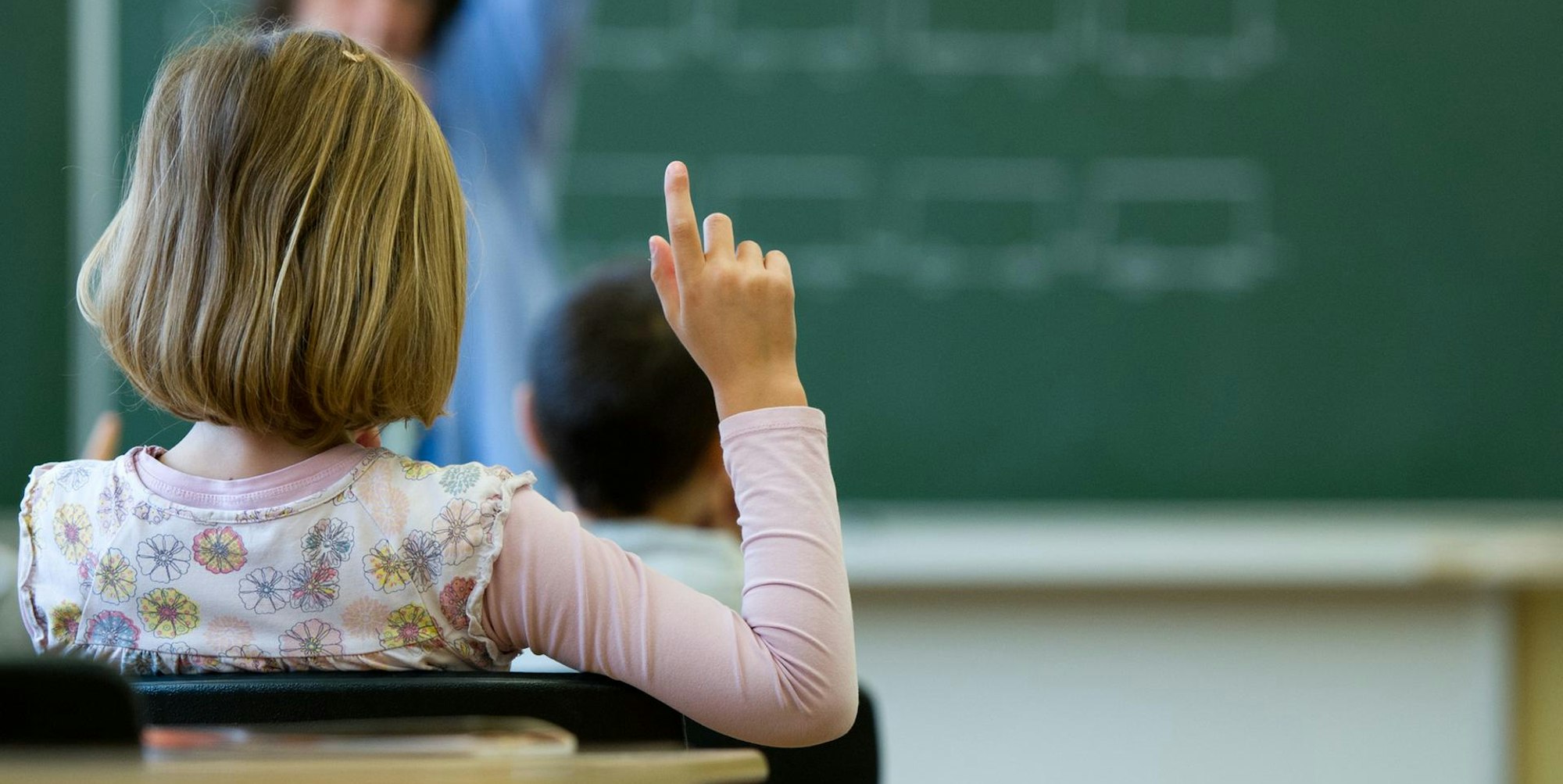 mädchen unterricht dpa