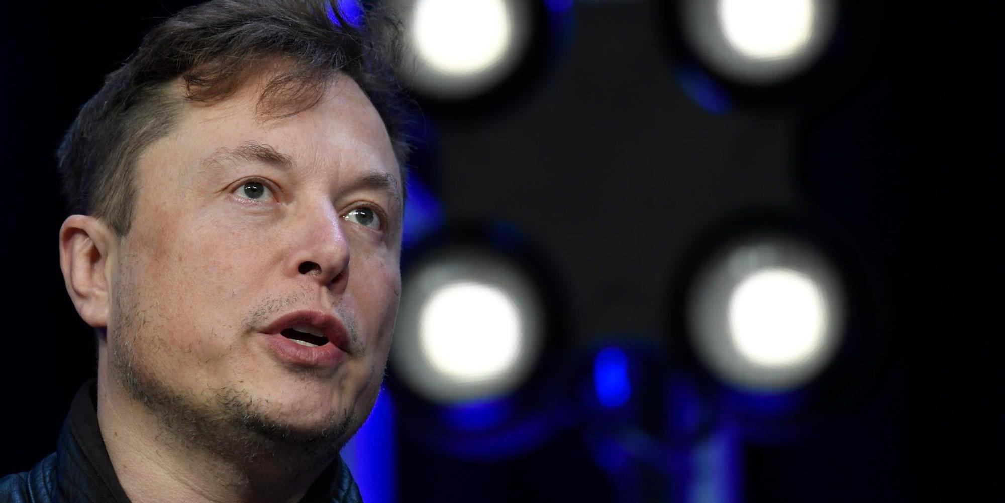 Elon Musk 270222