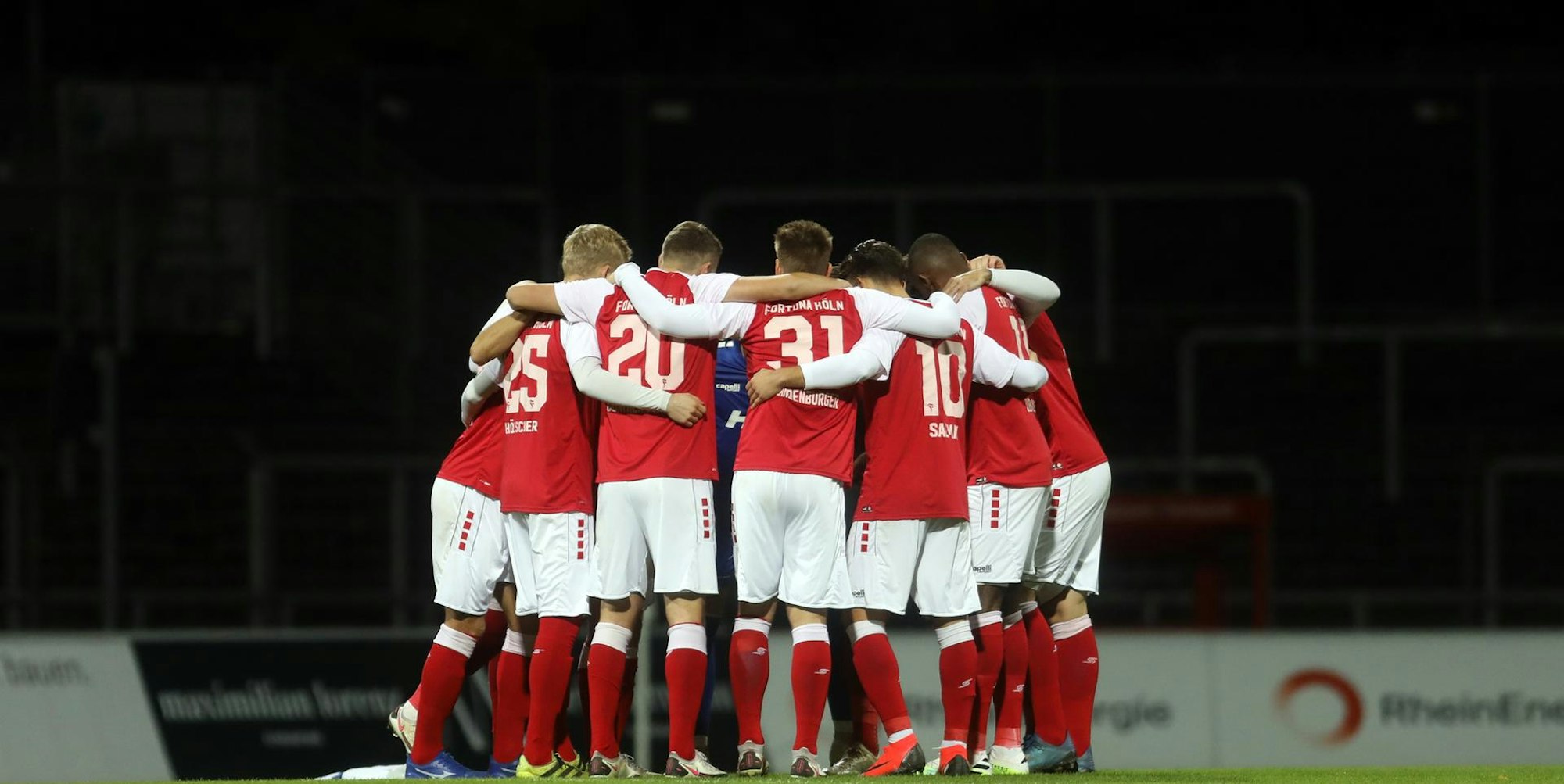 22387A33-43DD-400A-8ADA-39188FC04E5C