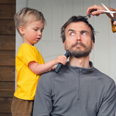 Getty Images_Haare selbst schneiden