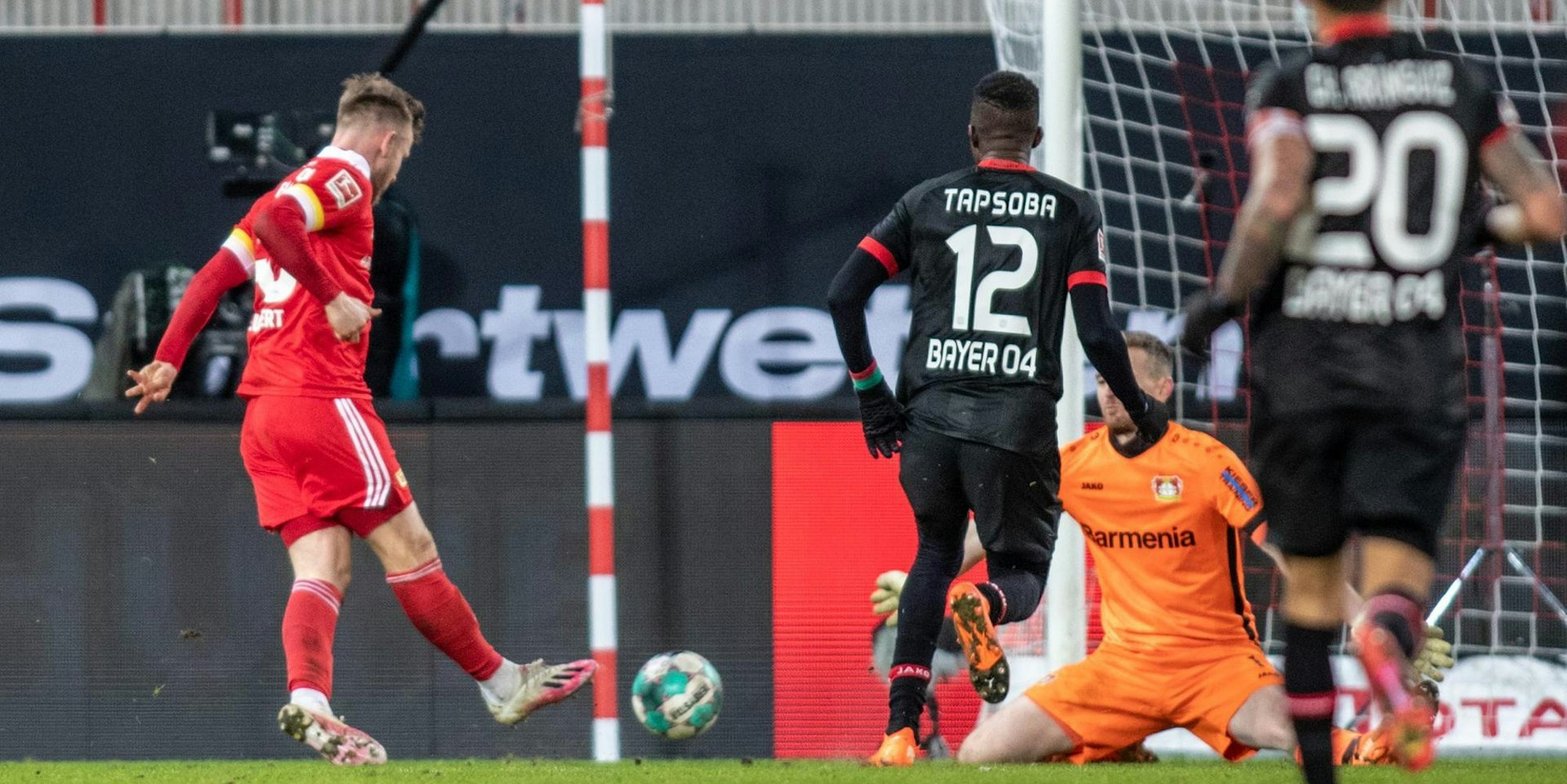 0AF497FE-6EA5-4A4D-9148-E4F99BE65804