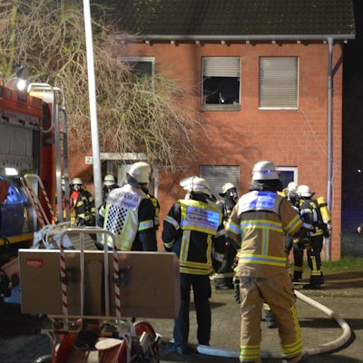 Feuer in Unterkunft in Bergheim