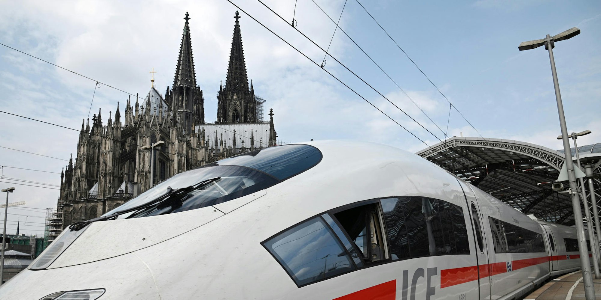 ICE Köln Hauptbahnhof Dom