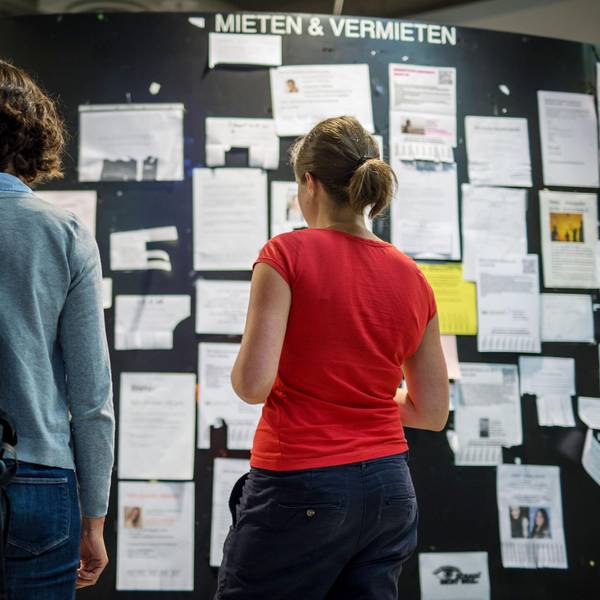 Studenten_suchen_Woh_58971200