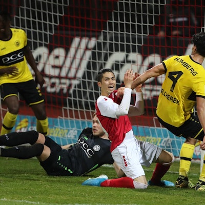 B598685C-8333-4143-862A-5A38A7713874