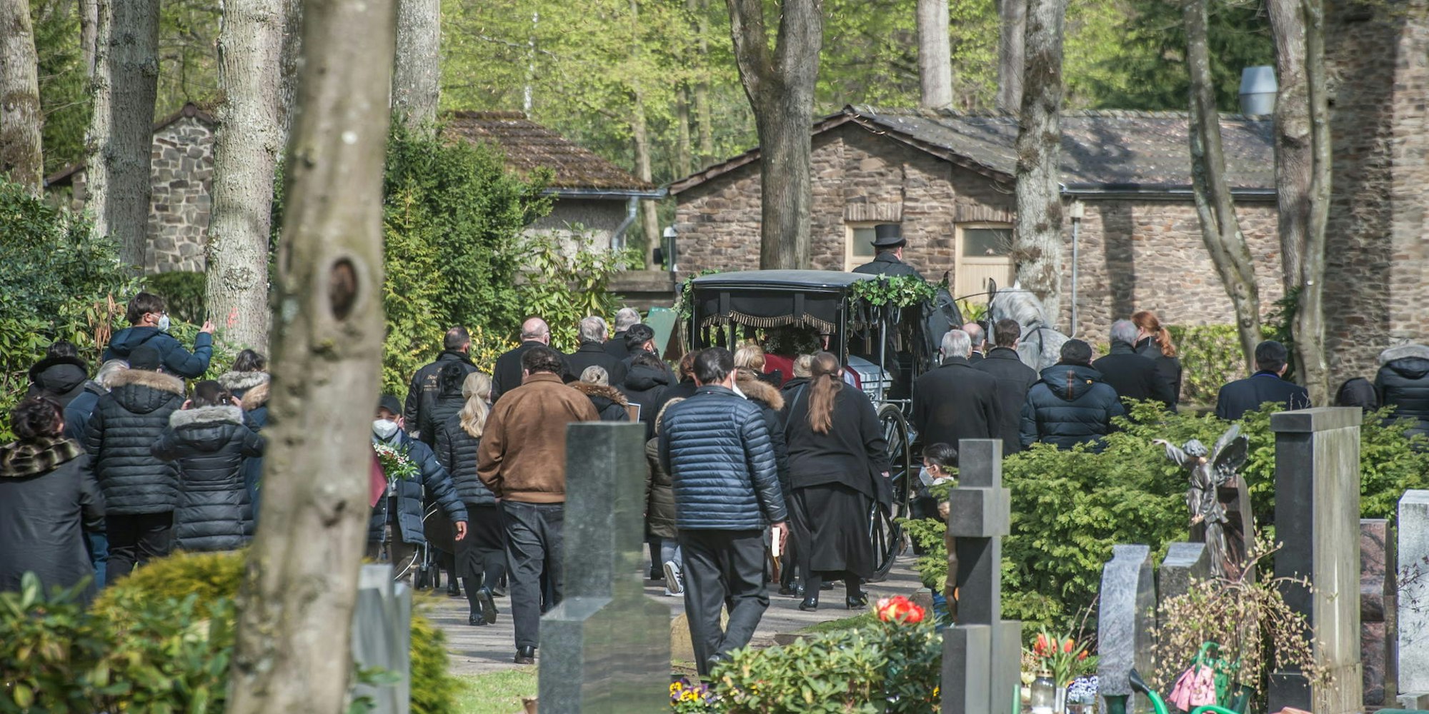 beerdigung_adam_goman_LE-leverkusen09042021ALF_0026