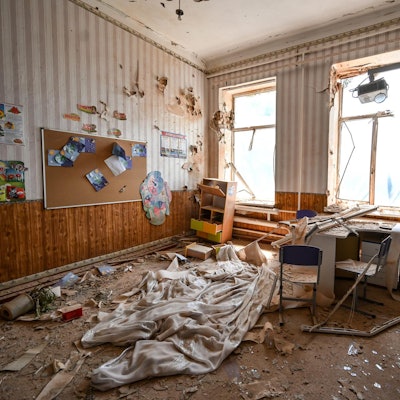 Schule Ukraine 140622