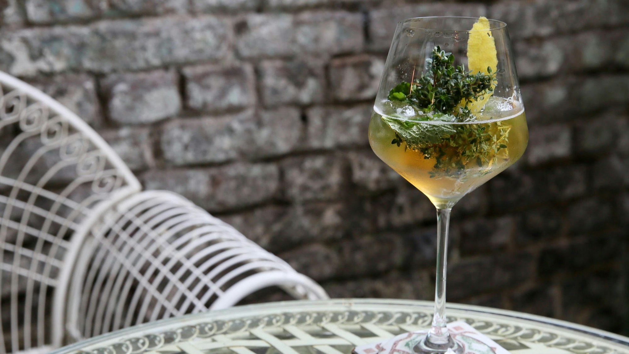 Karneval Drinks zum Ausnüchtern Kräuter Limo