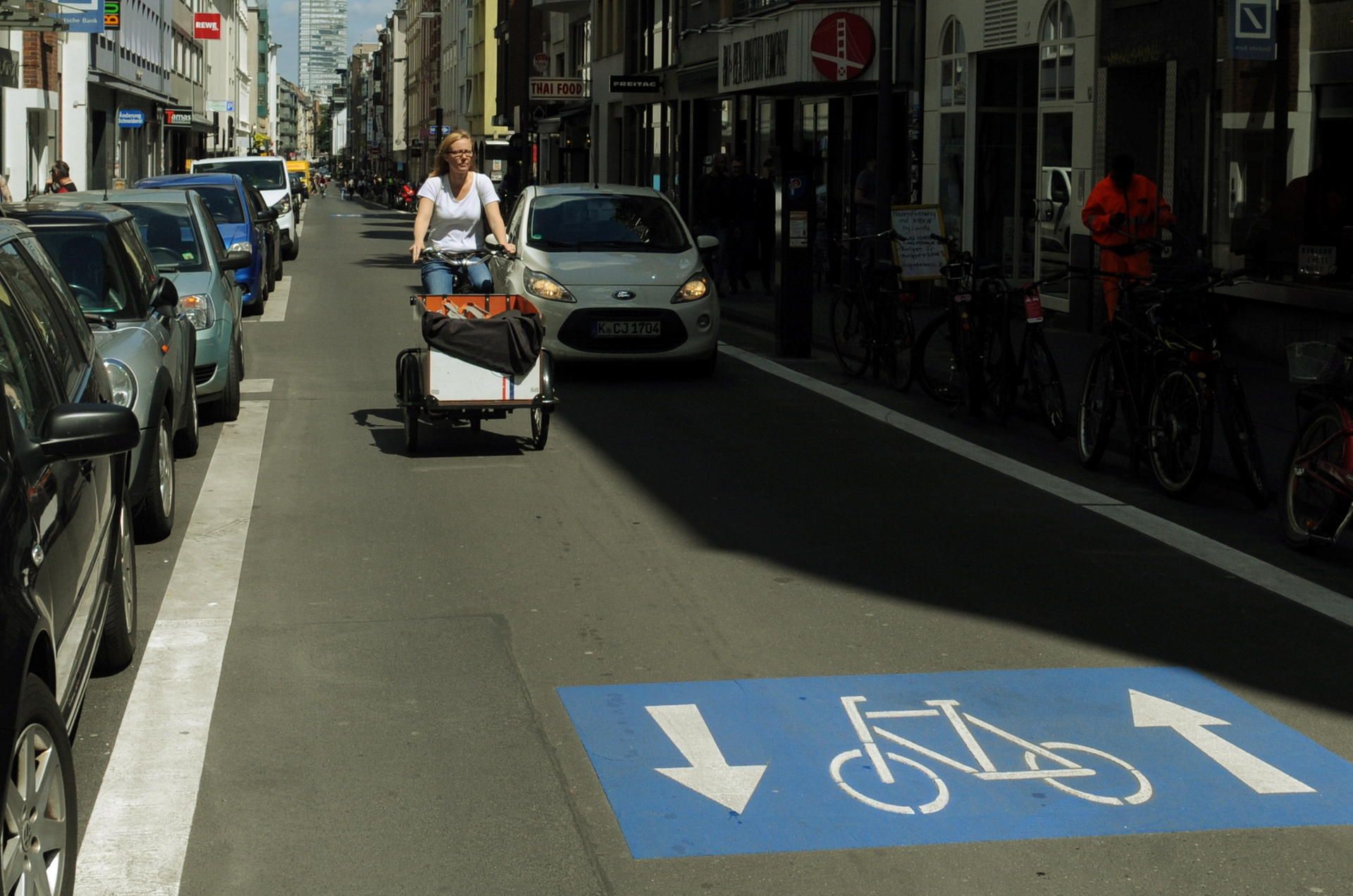 Fahrradstraße_Friesenwall1