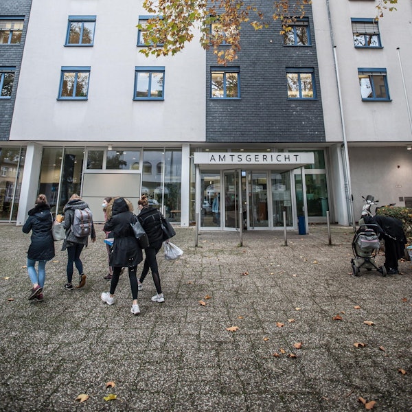 amtsgericht-leverkusen_ALF_1990